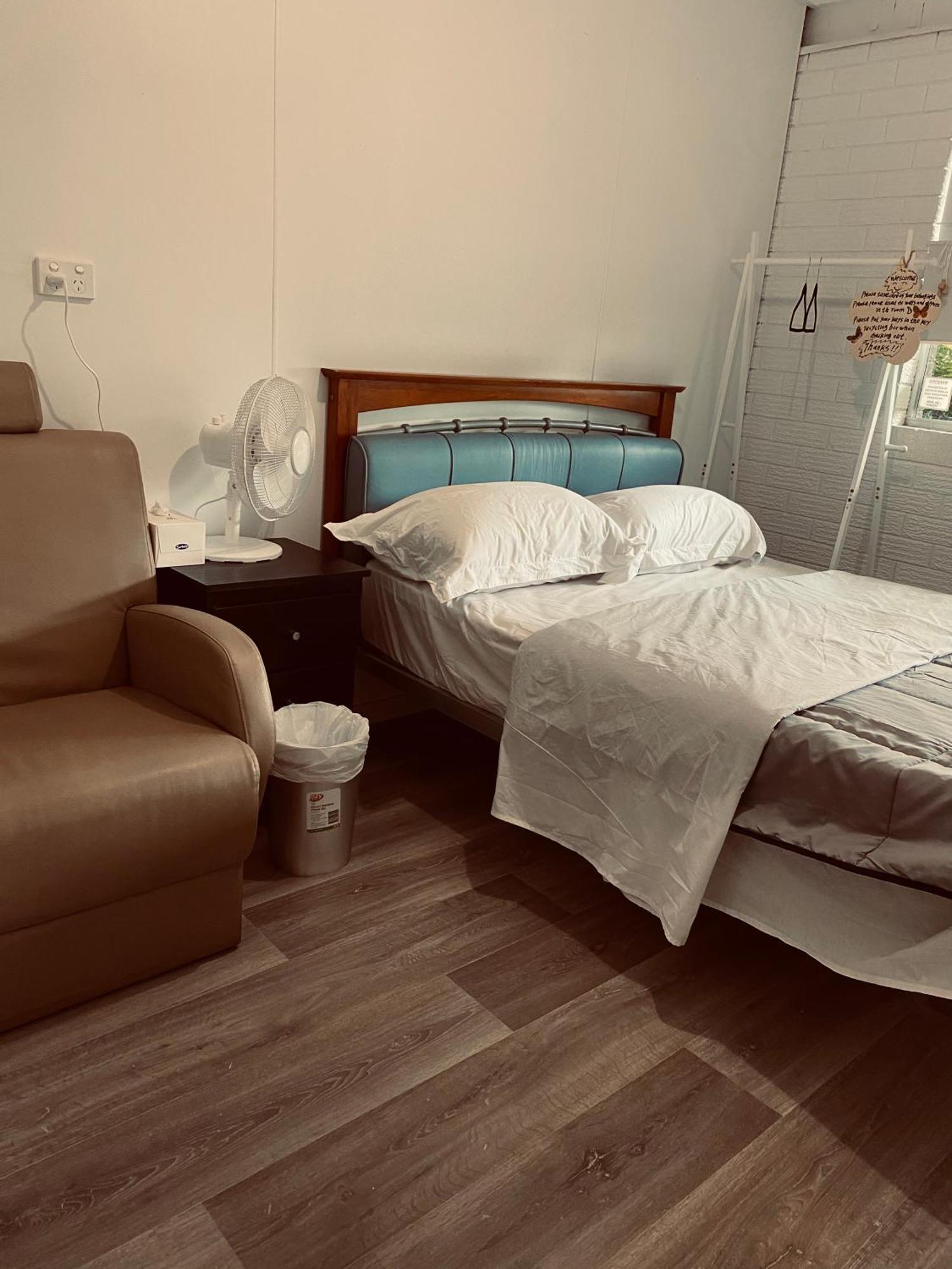 Yny Guest House Waterford Bagian luar foto